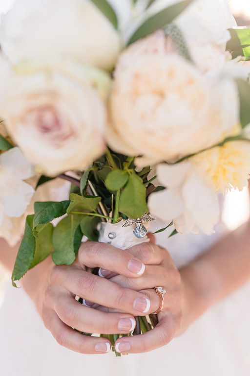 bride bouquet and details