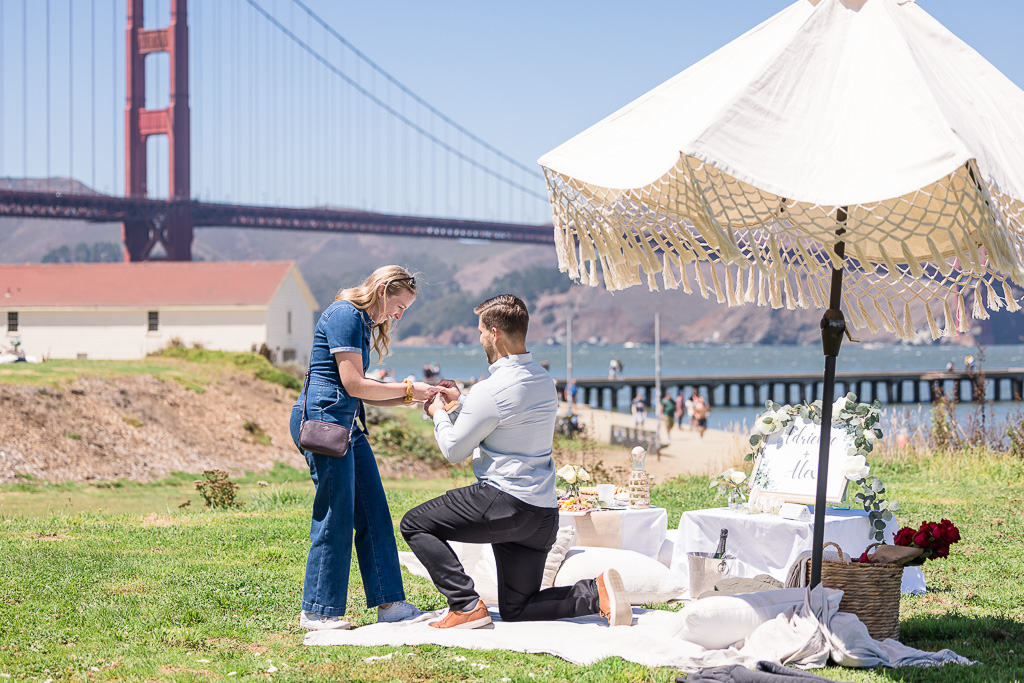 Golden Gate Bridge picnic surprise proposal