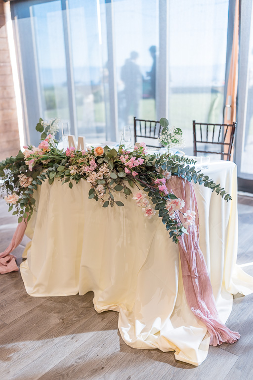 sweetheart table for reception
