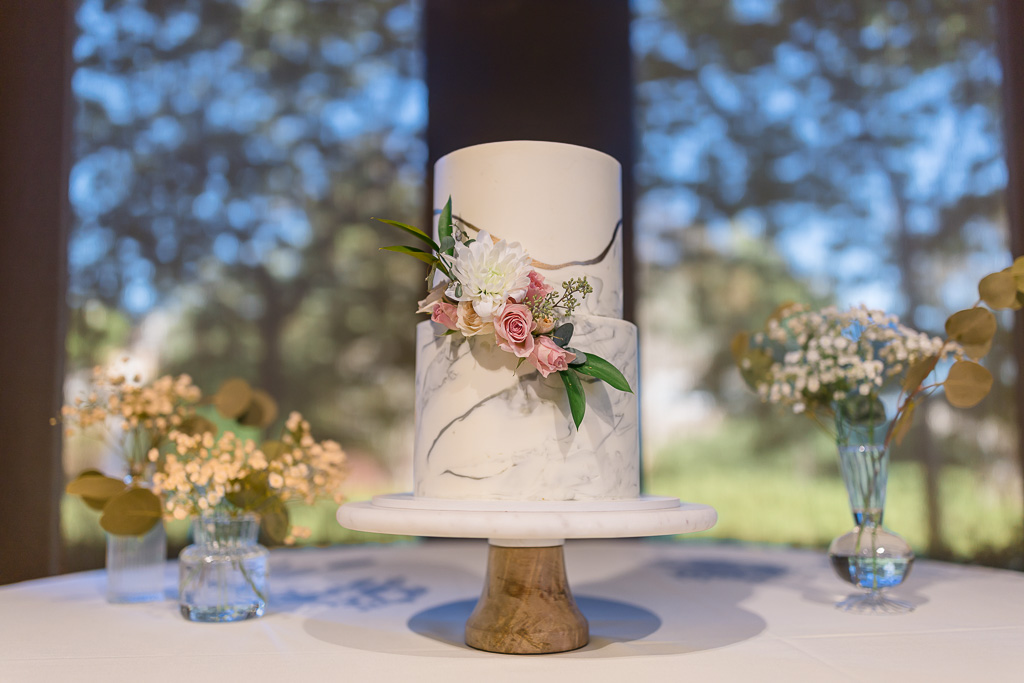 wedding cake by Butter&