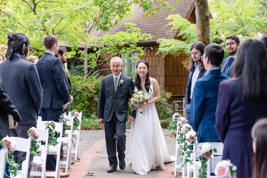 bride and dad walking down the aisle at Outdoor Art Club
