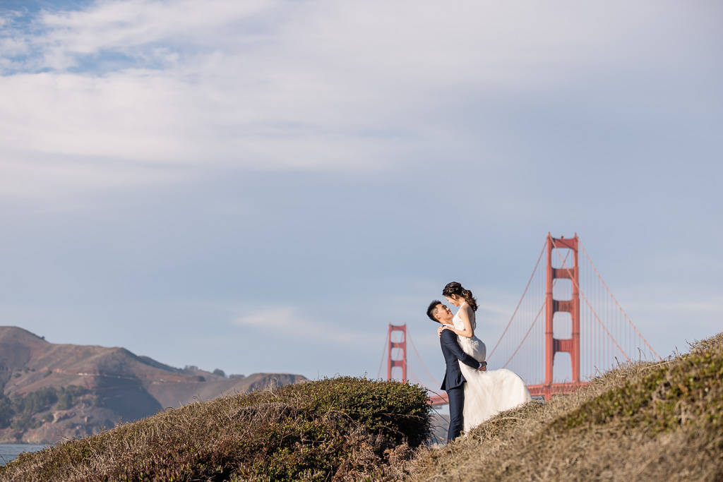 Golden Gate Bridge pre-wedding photoshoot