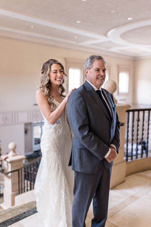 bride and dad first look