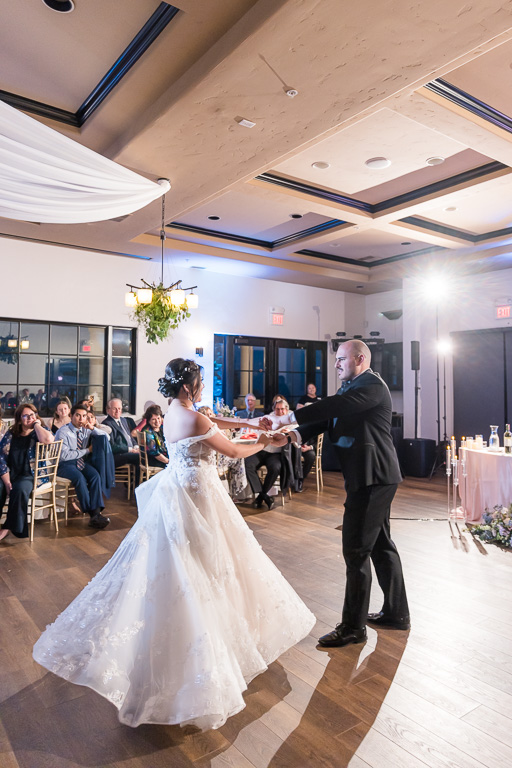 first dance between bride and groom