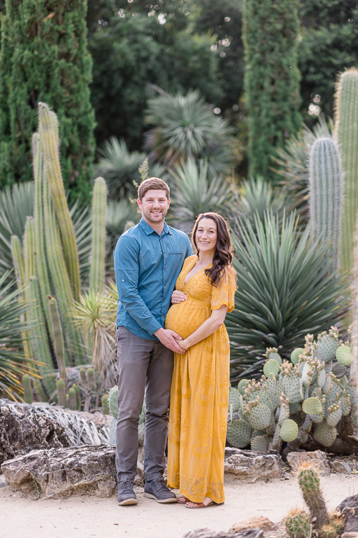 cactus garden maternity photos