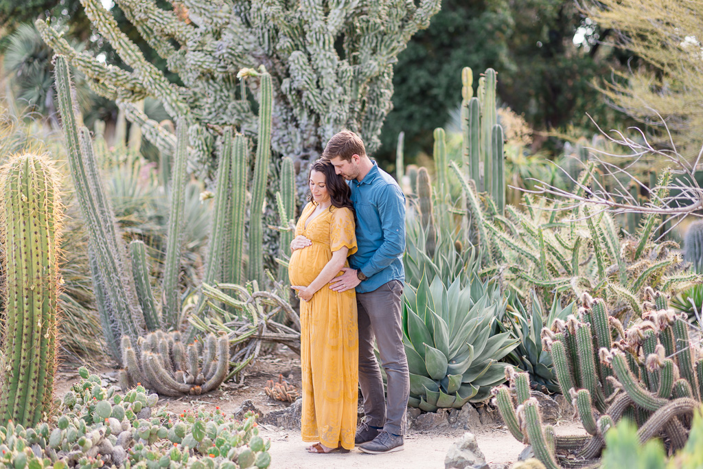 maternity photos ta the Arizona Cactus Garden