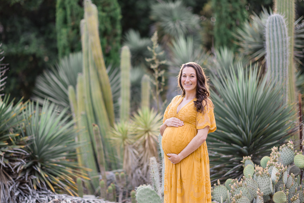 solo maternity photos at Arizona Cactus Garden