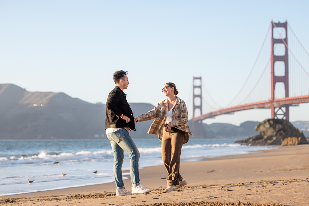 couple preparing to propose at the Golden Gate Bridge