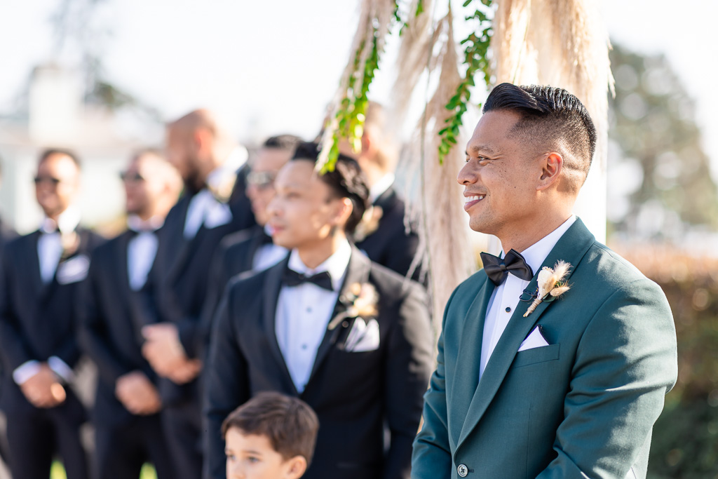 groom's anticipation of bride's arrival