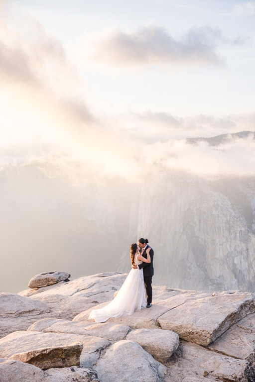 soft and romantic Yosemite Taft Point elopement
