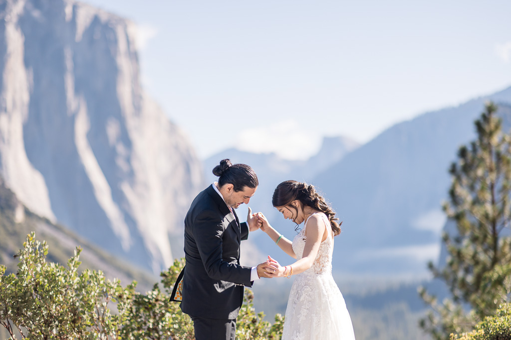 elopement first look at Tunnel View