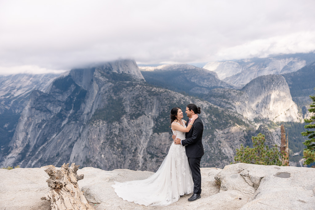 couple got married at Yosemite National Park