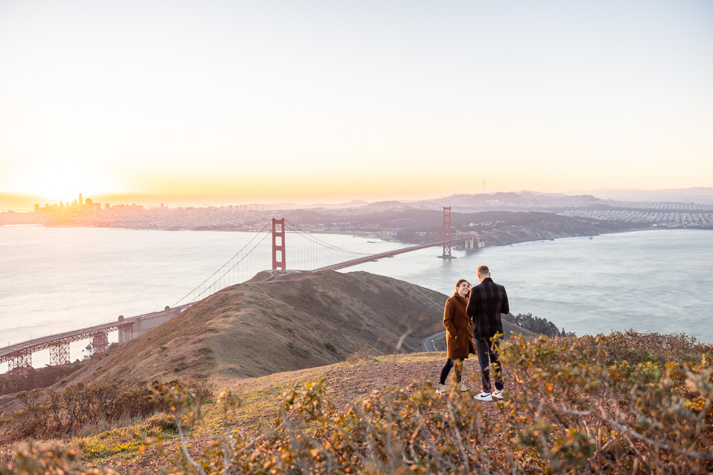 couple at the Golden Gate Bridge