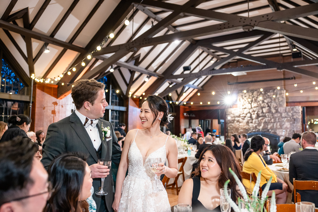 dinner reception table visits by the newlyweds