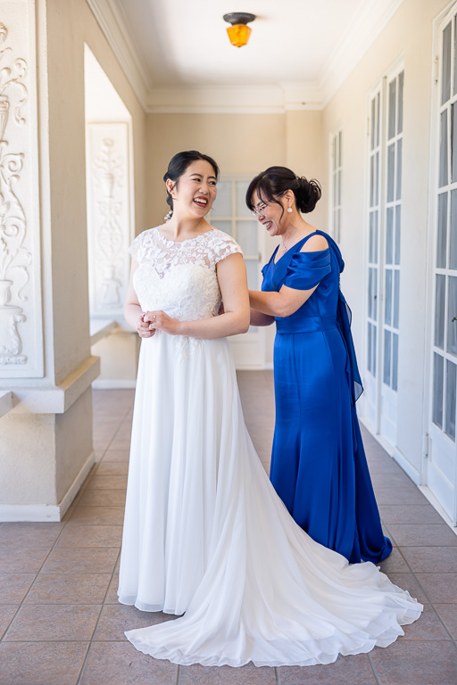 bride and mom