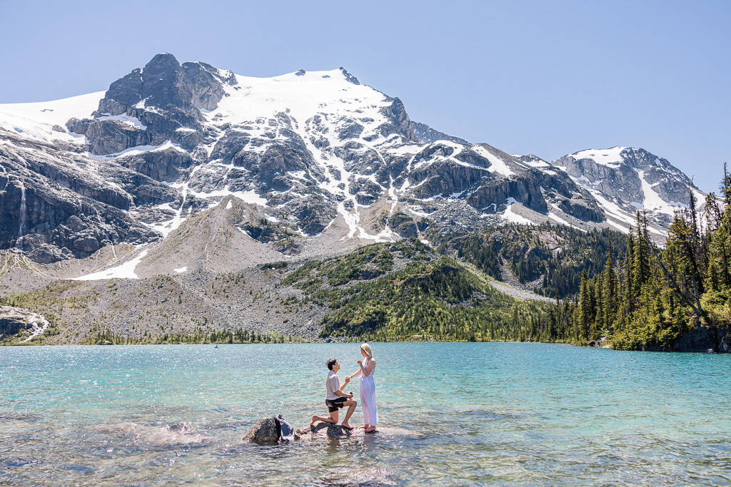 surprise proposal at Joffre Lakes with glaciers and mountains at backdrop