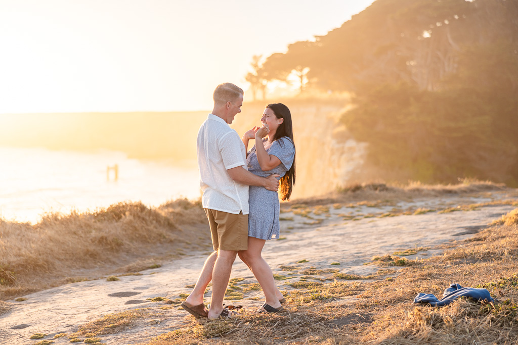 engagement photos at sunset in Davenport