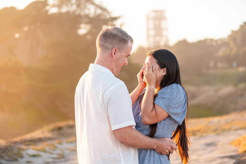 cute engagement photos in Davenport