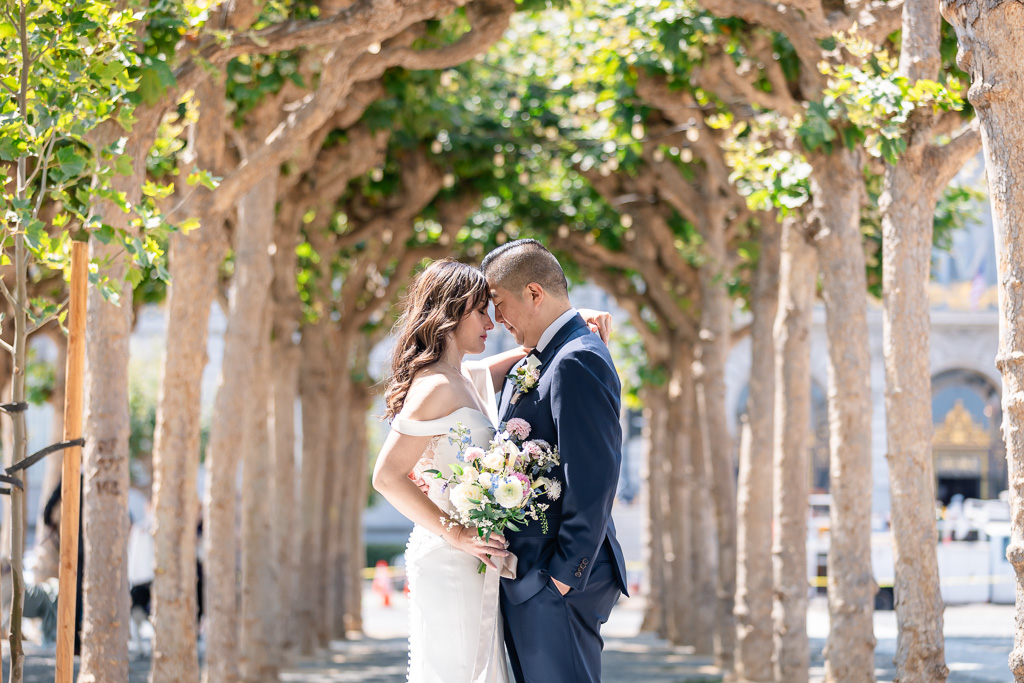 wedding portrait right outside San Francisco City Hall