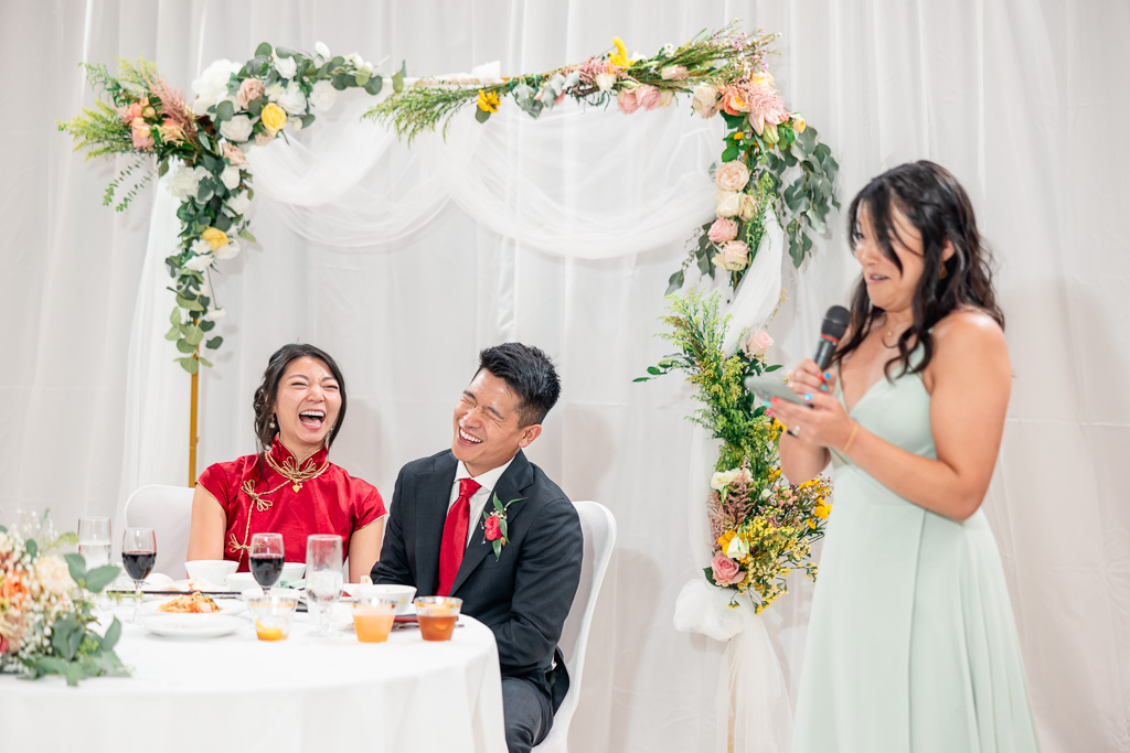 a speech during dinner