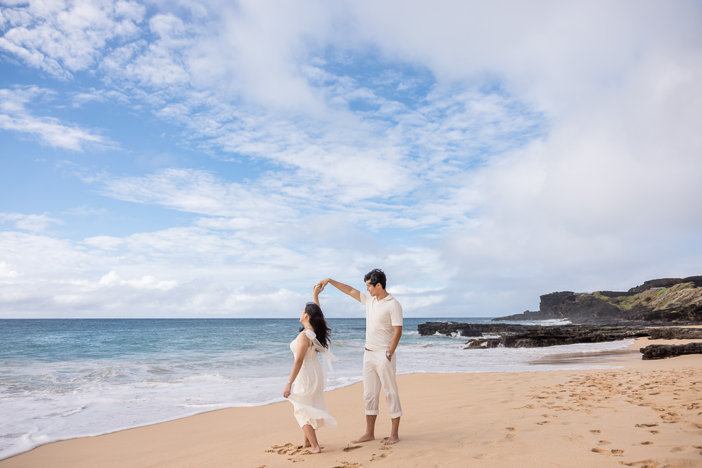 midday engagement shoot at Sandy Beach on Oahu