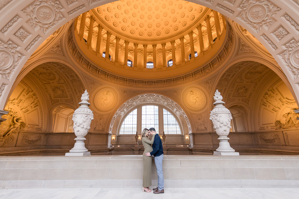 grand and beautiful maternity photos at City Hall