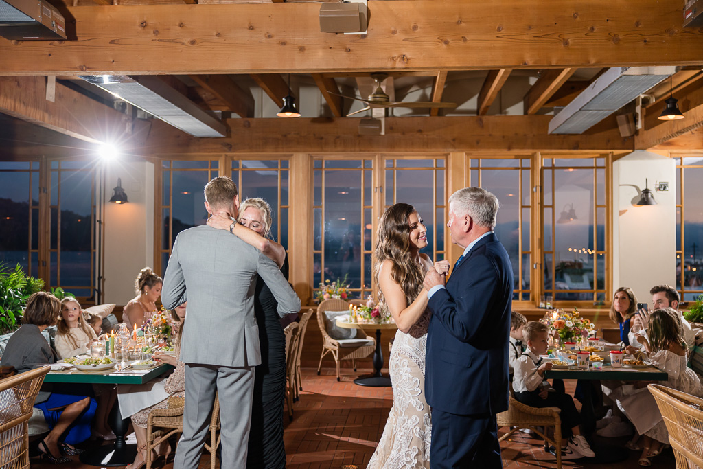 simultaneous father/daughter and mother/son dances