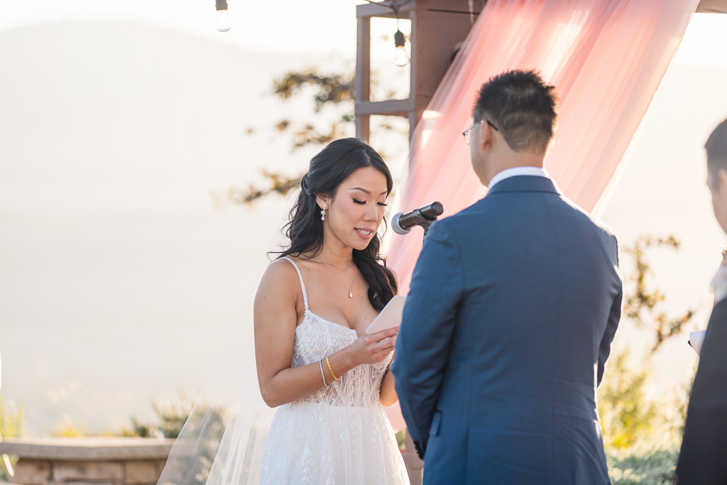 bride reading her vows