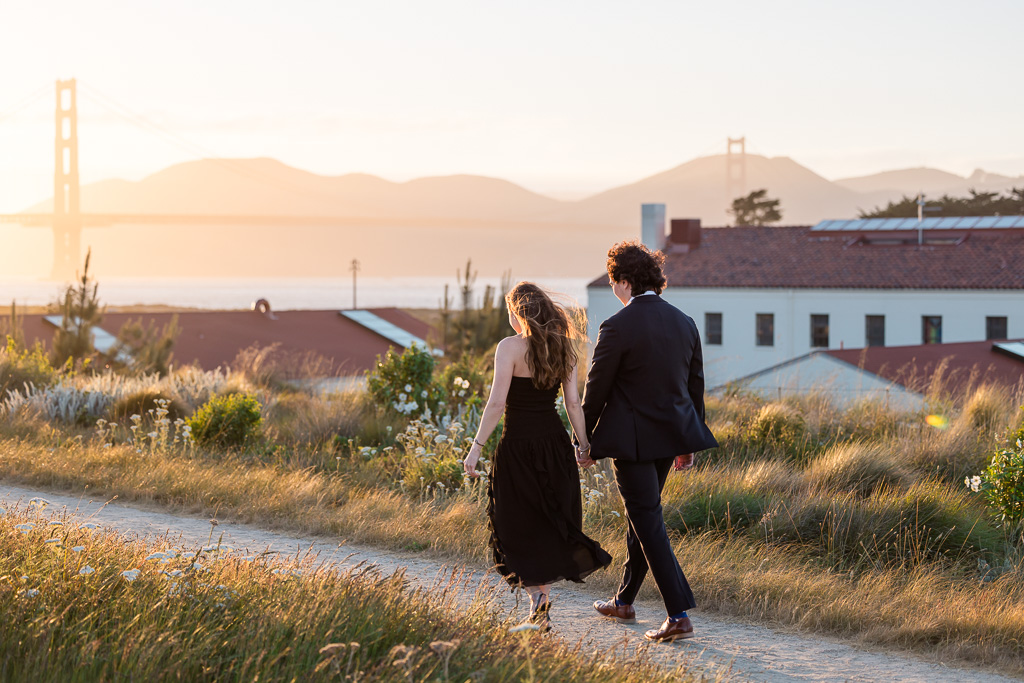 beautiful romantic San Francisco golden hour engagement shoot