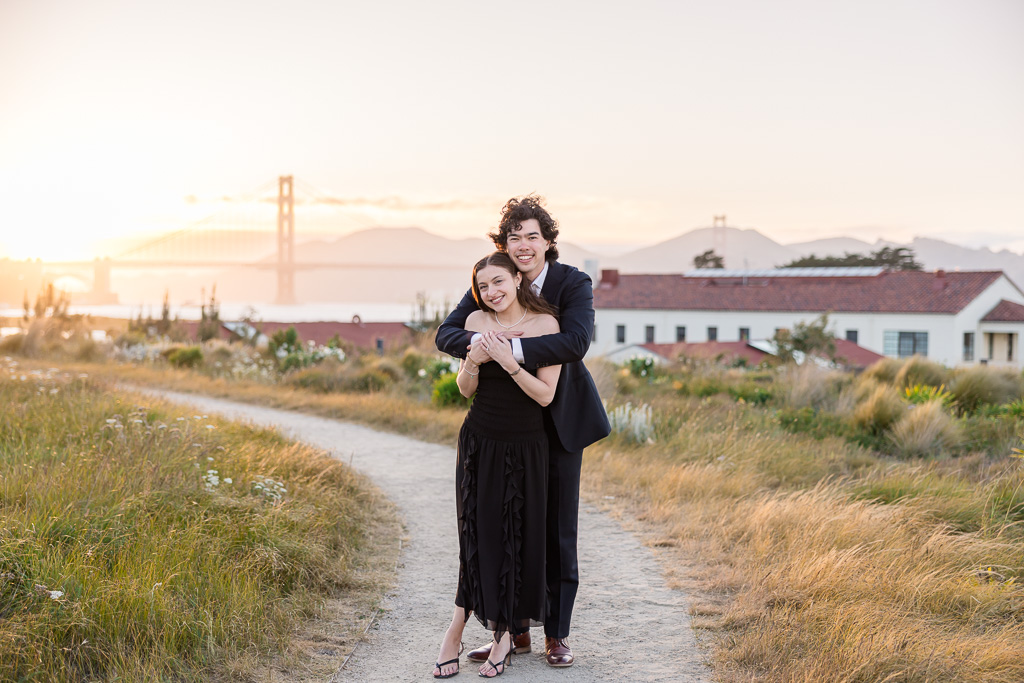 cute engagement photos at Tunnel Tops Park