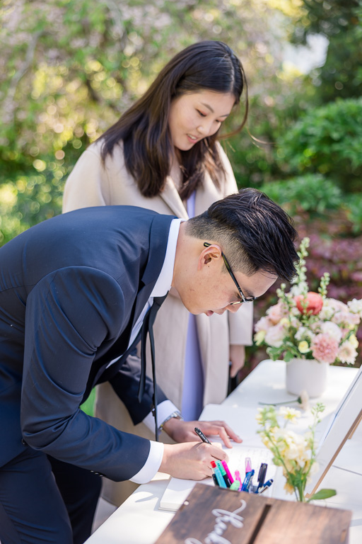guests at the sign-in table