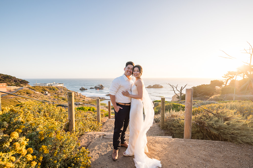 engagement photos at top of Sutro Baths