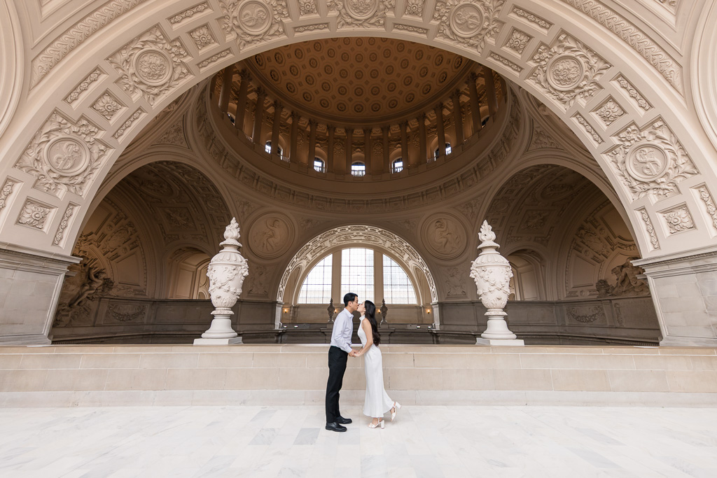 cute kissing photo