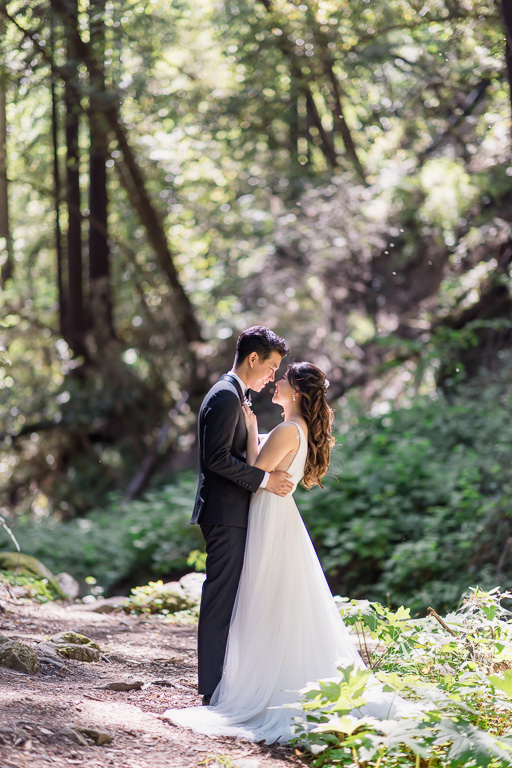 romantic portrait under the sun at Saratoga Springs