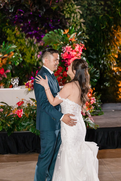 bride and groom first dance