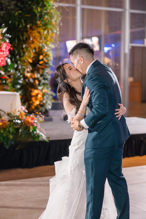 kiss at the end of first dance