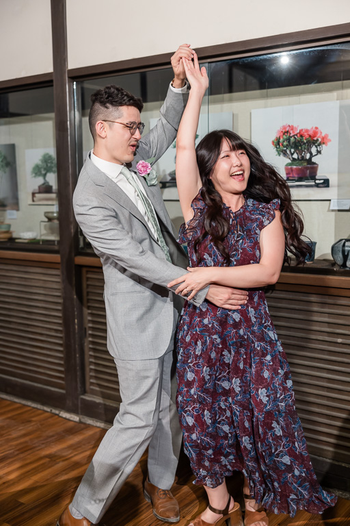 guests dancing