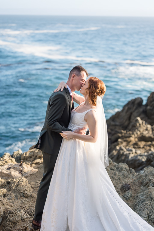 couple’s first kiss