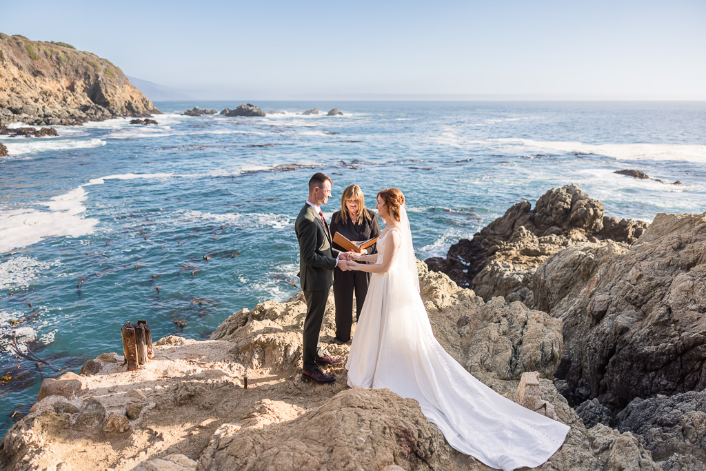 Big Sur elopement couple at Partington Cove with ocean backdrop