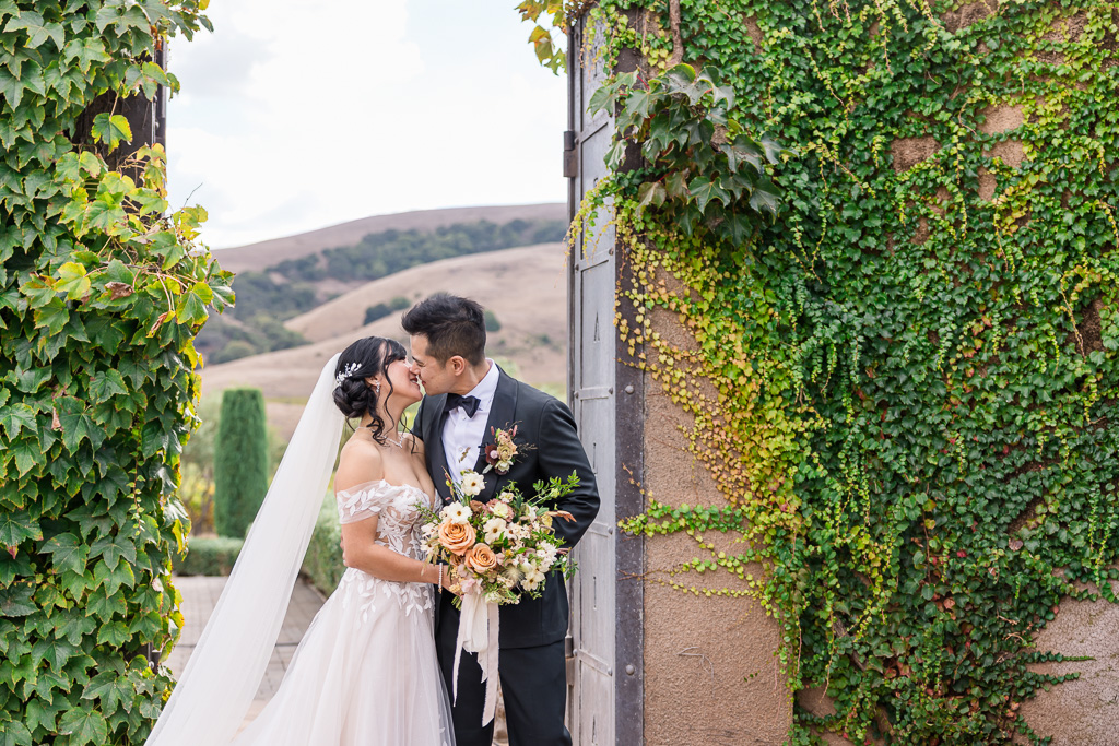 Viansa Sonoma wedding portrait