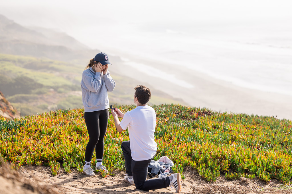 Fort Funston surprise engagement on the cliffside