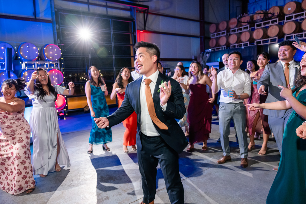 groom dancing
