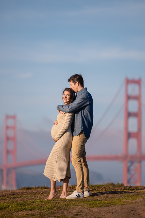 maternity shoot at the Golden Gate Bridge