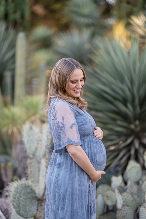 maternity photos in a garden setting
