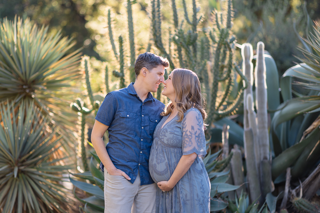 sunny garden maternity photos