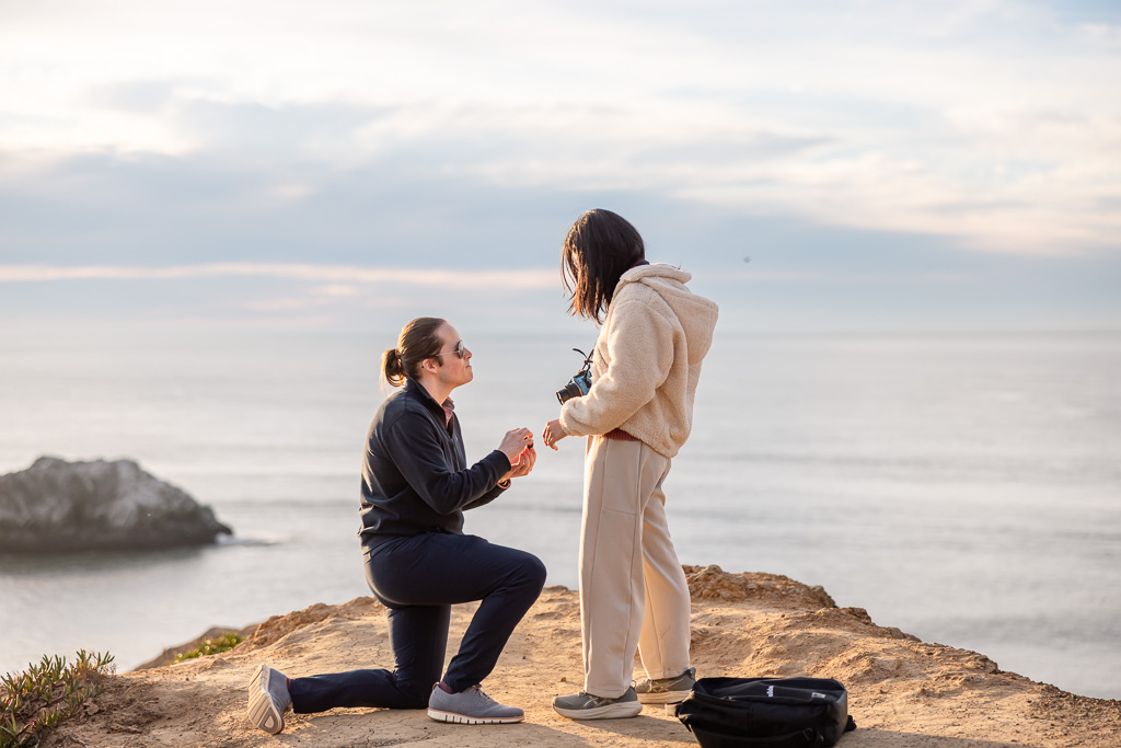 marriage proposal at the Lands End lookout