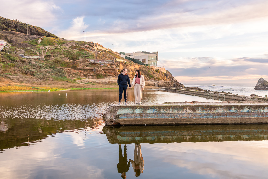 photos near reflecting pool