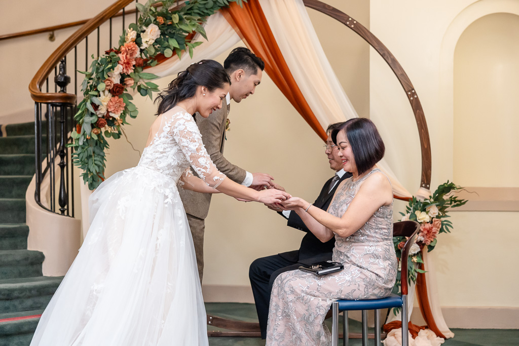 tea ceremony at Tsakopoulos Library Galleria