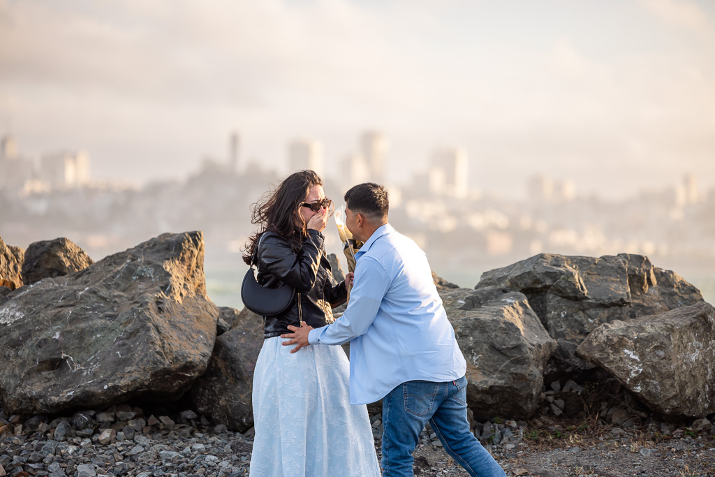 getting down on one knee for proposal