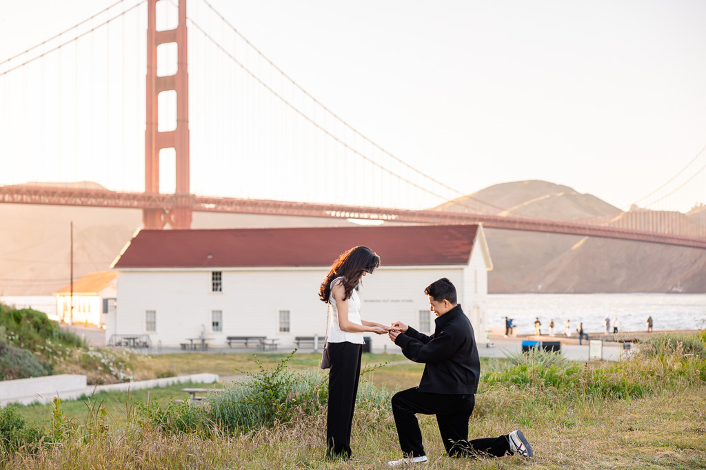 surprise proposal at Crissy Field West Bluff Picnic Area